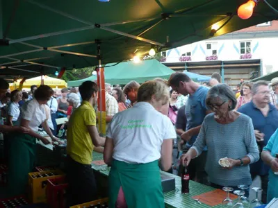 Am Getränkestand wird der Durscht gelöscht